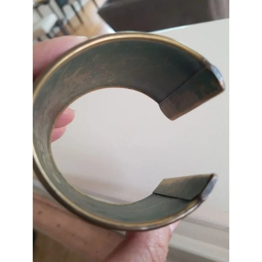 Vintage bronz cuff bracelet elephant motif